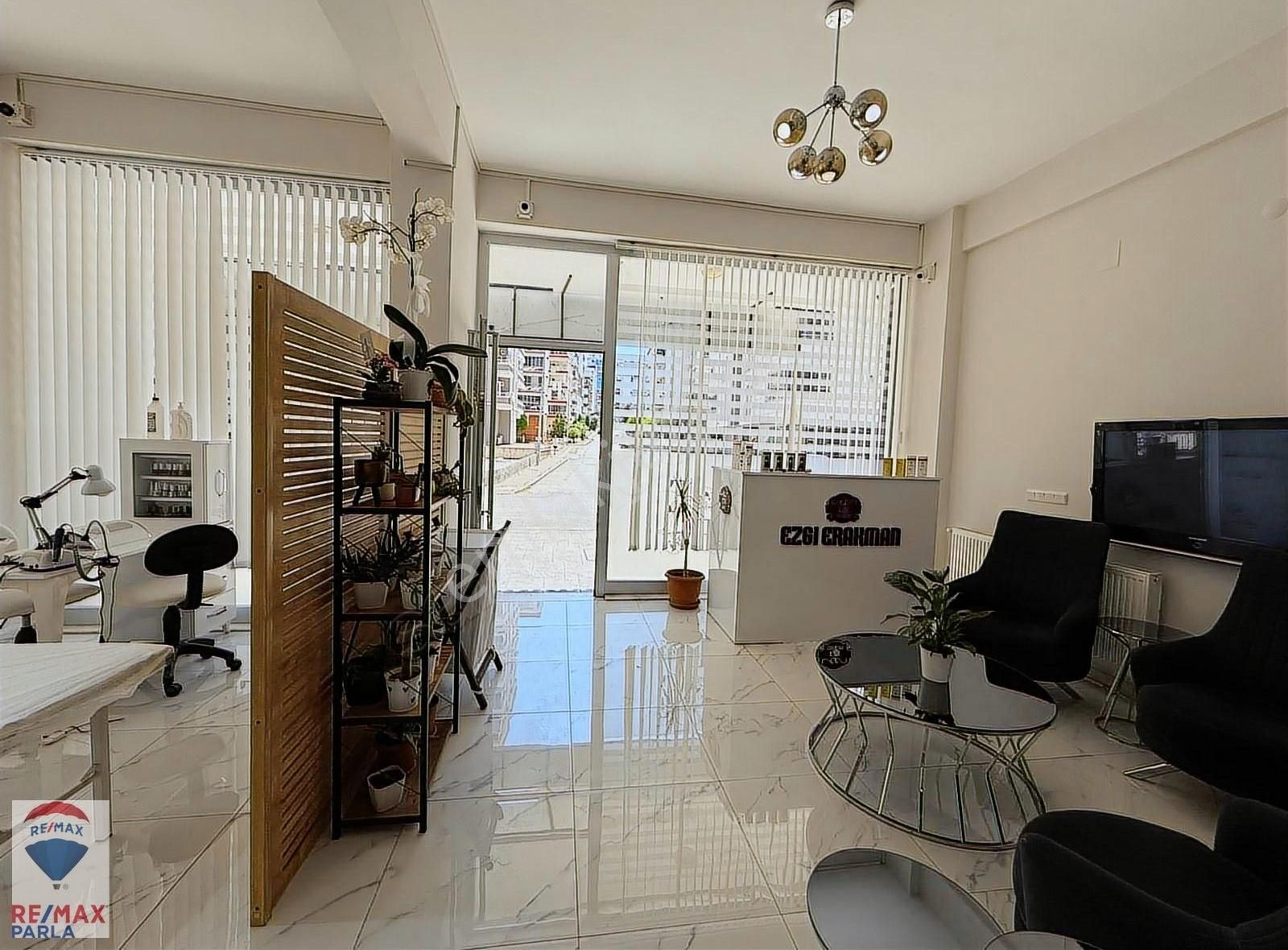 Remax Yeşim'den Devren Kiralık Güzellik Merkezi - Görsel 24