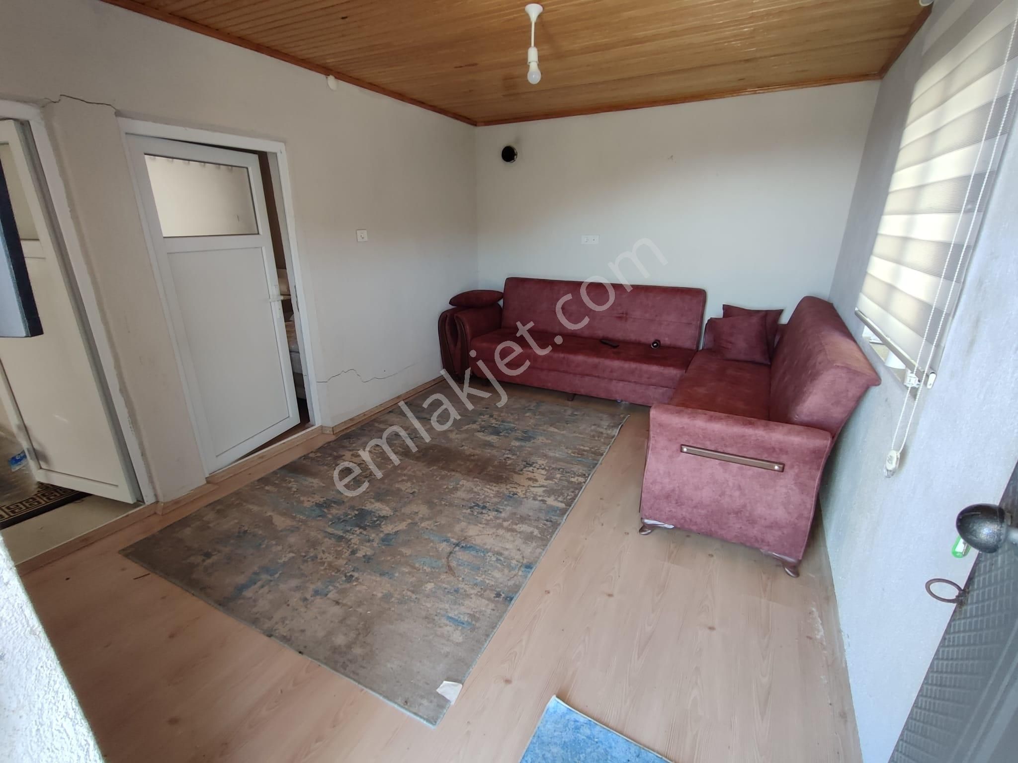 Uşak Merkeze 10 Km Uzaklıkta Dağdemirler Köyünde Satılık Tarla - Görsel 7