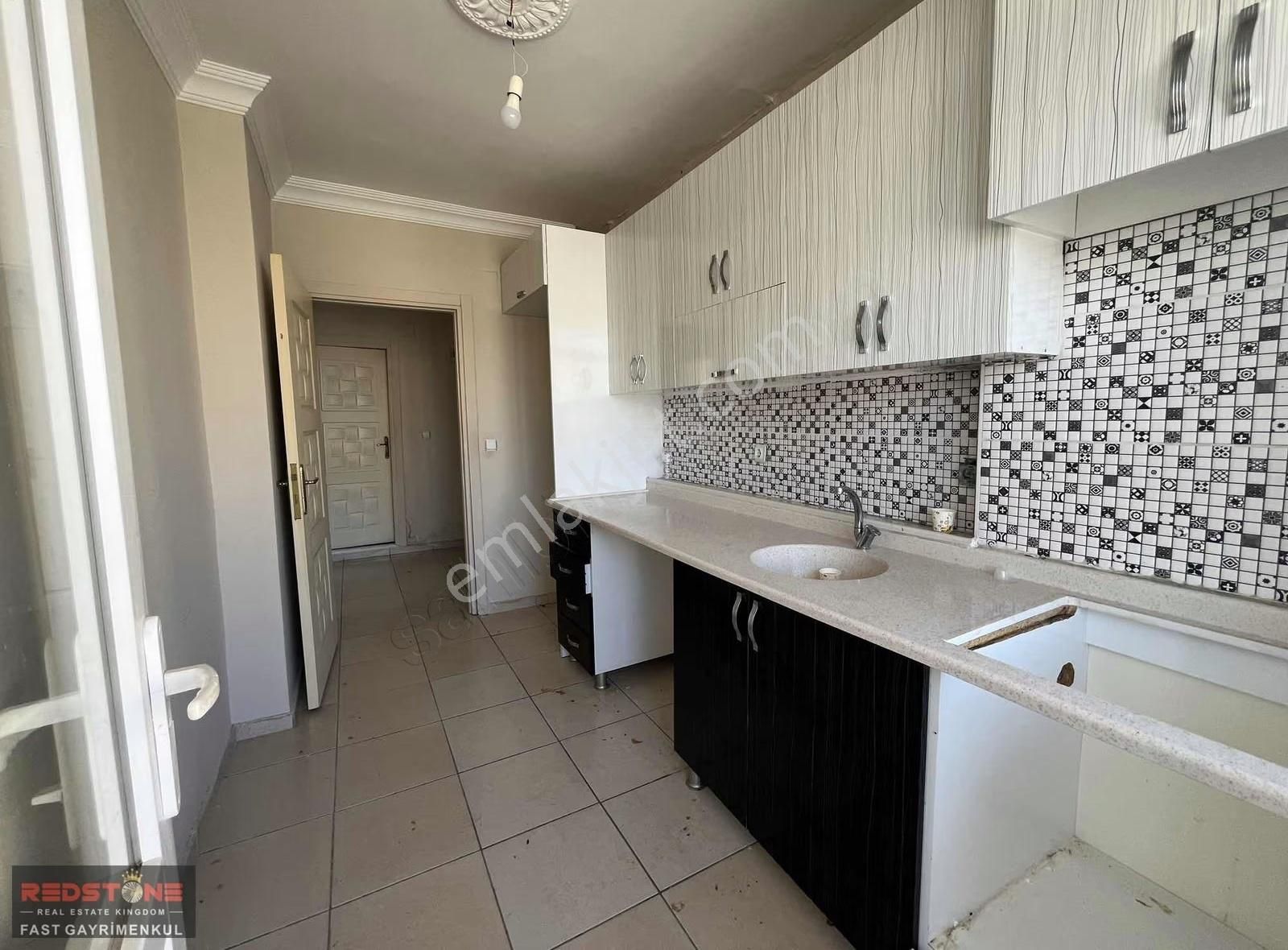 Kıyıboyu Civarı Genç Bina 2+1 Kapalı Mutfak Satılık!! - Görsel 5