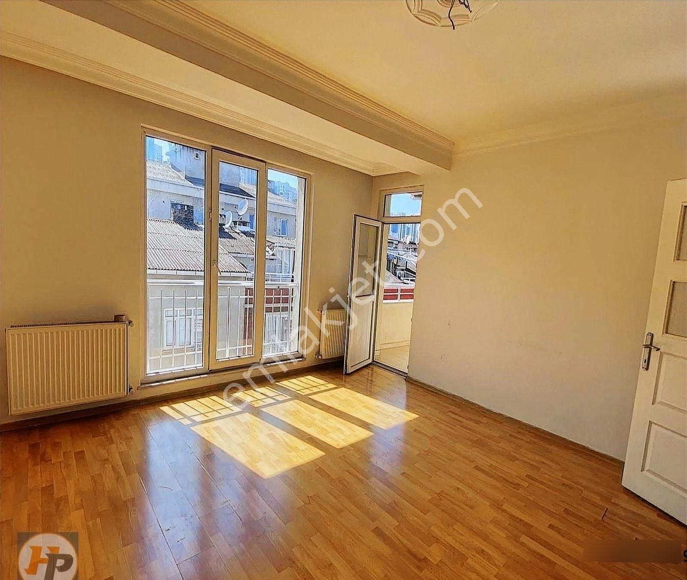 Mehterçeşme Mah.ön Cephe Balkonlu 2+ 1 Satılık Daire - Görsel 3