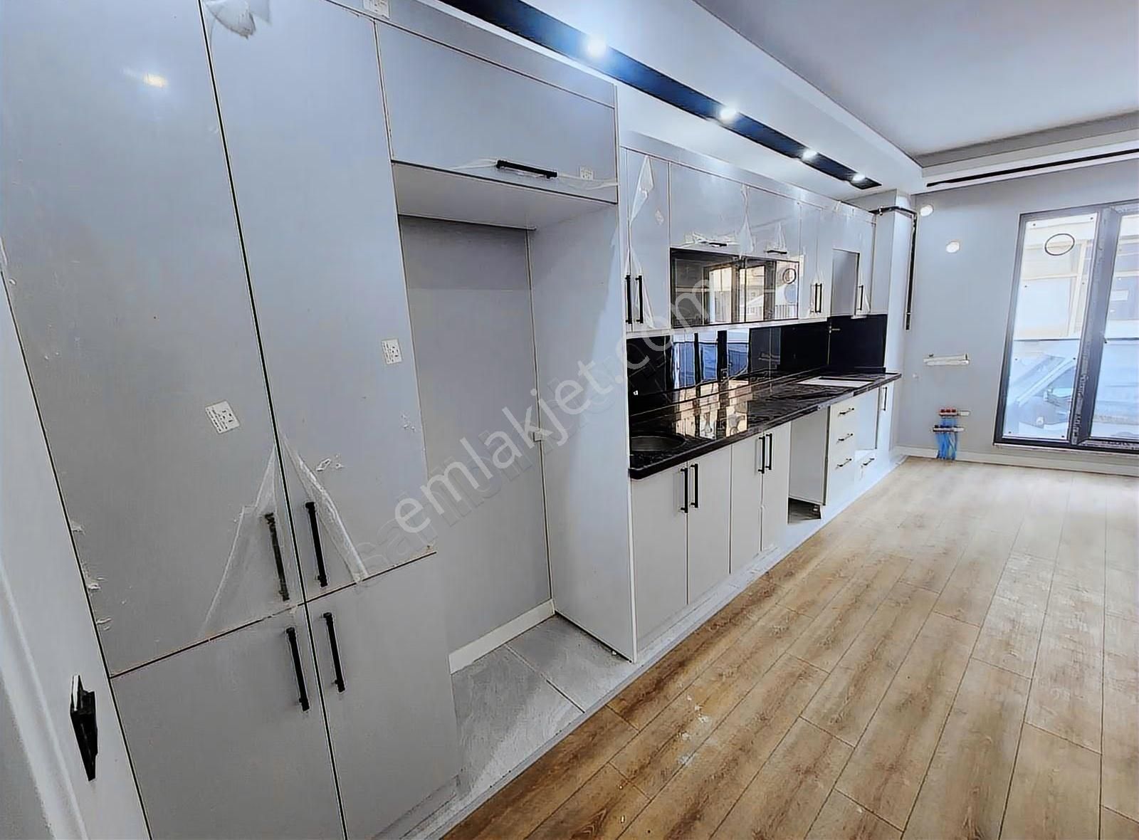 Denız Can Emlak Darica Merkezde Bahçeli 1+1 Kaçmaz Kupon Daire - Görsel 8