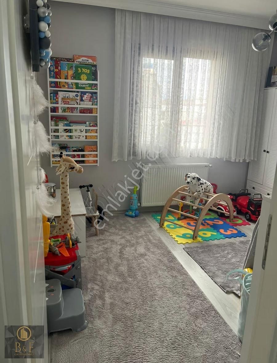 Cumhuriyet Mahallesinde 145m2 Dubleks Daire - Görsel 12