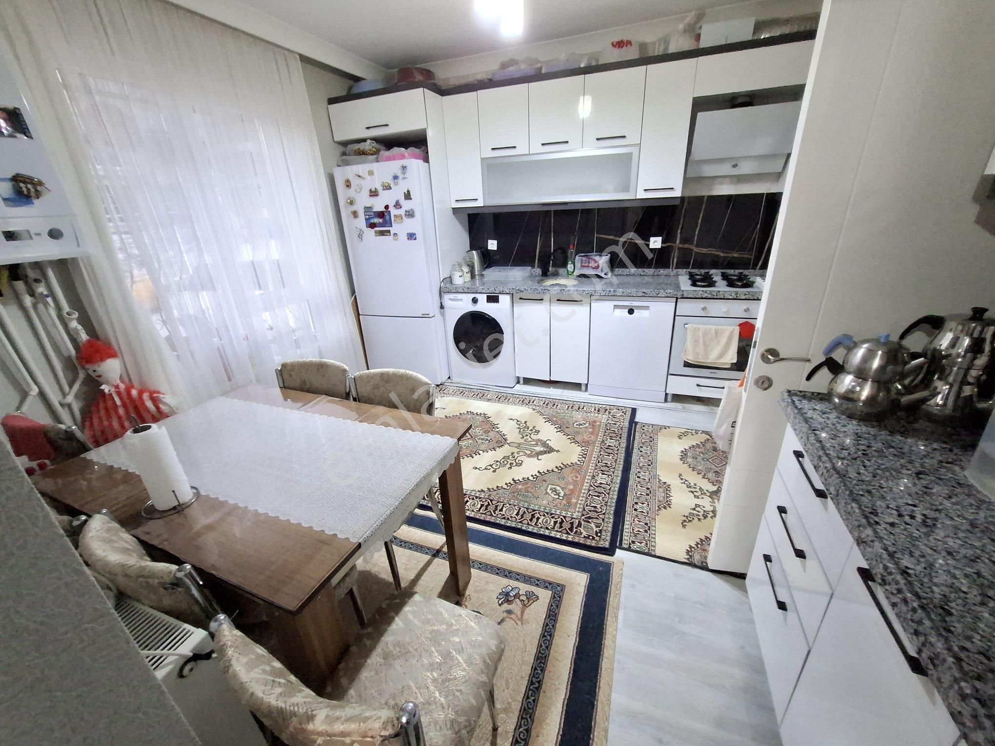 Altındağ - Feridun Çelik Mahallesinde Yapılı, Teras Balkonlu Merkezi Konumlu 3+1 Satılık Daire !!! - Görsel 4