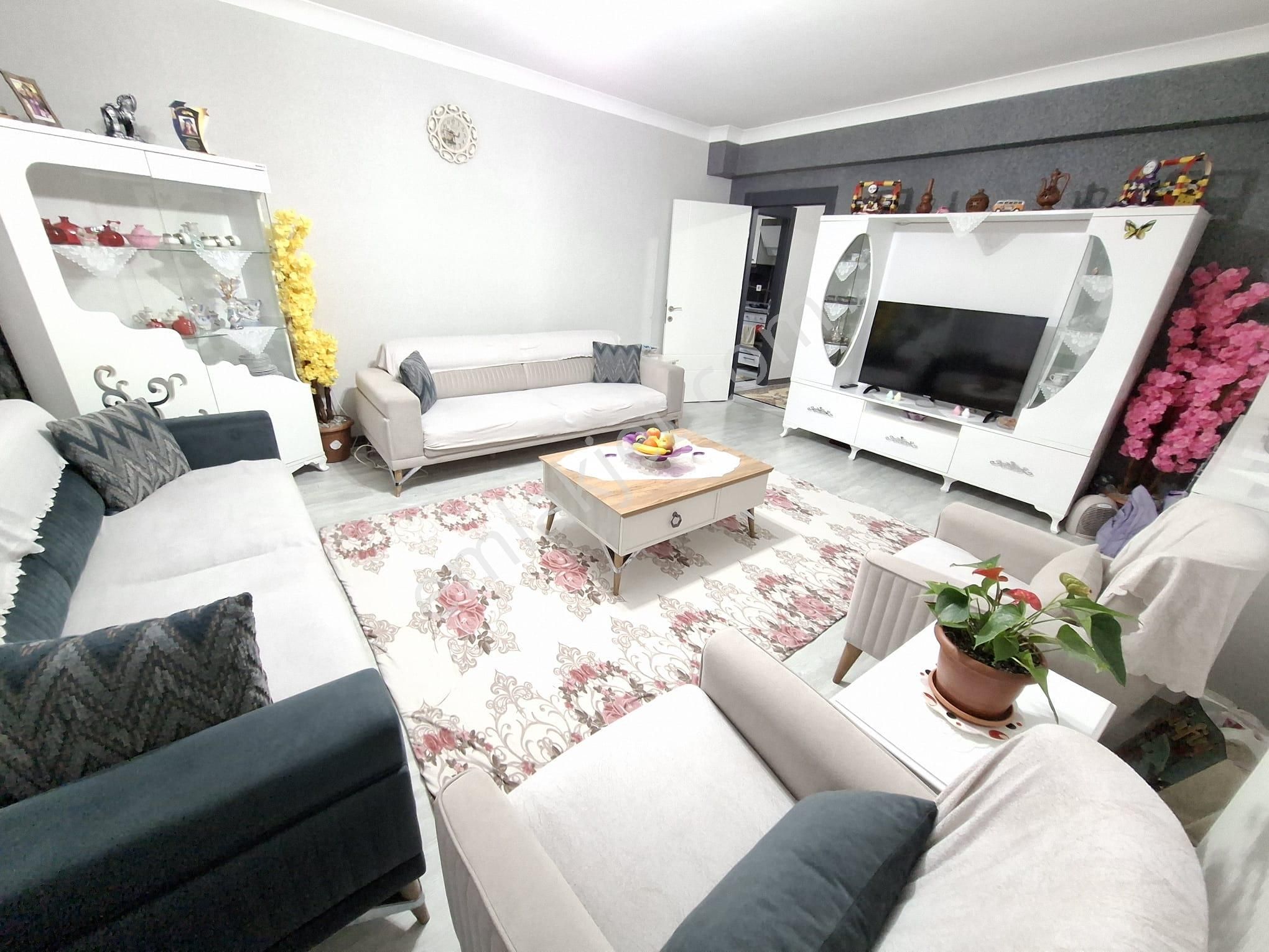 Altındağ - Feridun Çelik Mahallesinde Yapılı, Teras Balkonlu Merkezi Konumlu 3+1 Satılık Daire !!! - Görsel 12