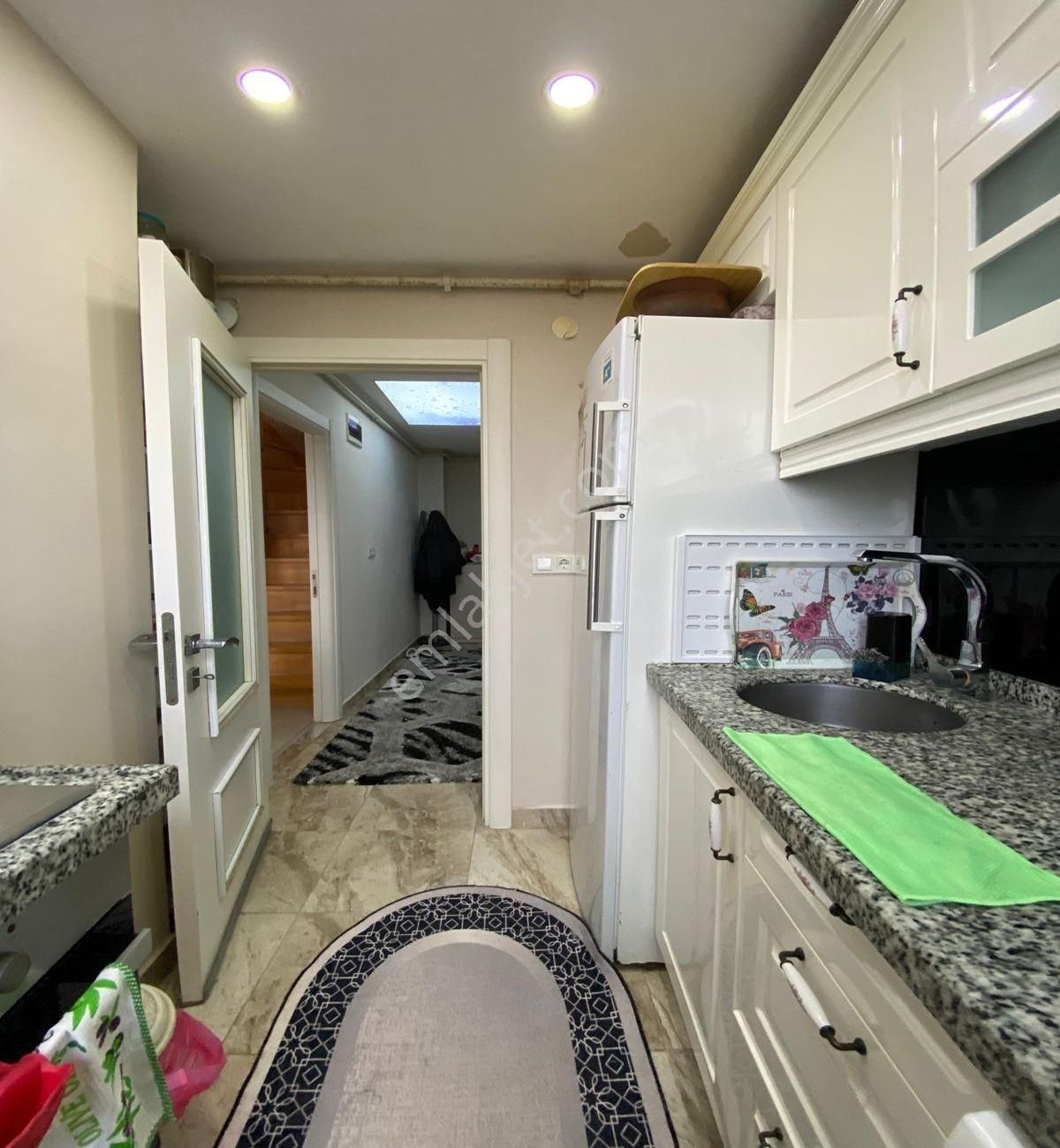 Avcılar G.palada 2+2 Göl Manzaralı Asansörlü Satılık Dublex - Görsel 17