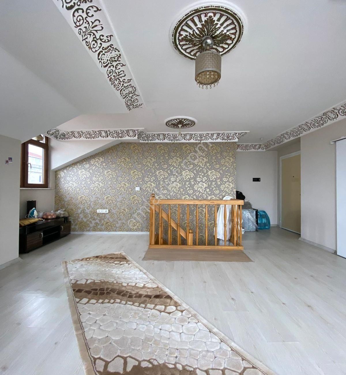 Avcılar G.palada 2+2 Göl Manzaralı Asansörlü Satılık Dublex - Görsel 28