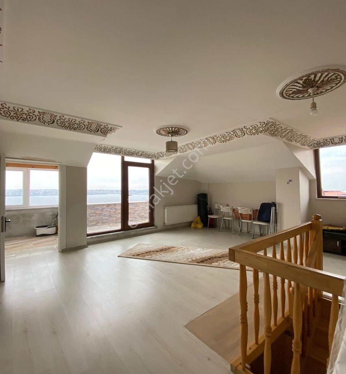 Avcılar G.palada 2+2 Göl Manzaralı Asansörlü Satılık Dublex - Görsel 24