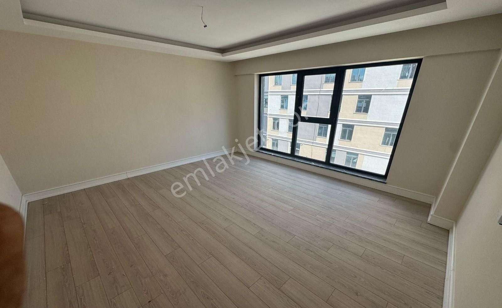 Ovacık'ta Site İçerisinde Ultra Lüks Yapılı 4.5+1 Daire! - Görsel 11