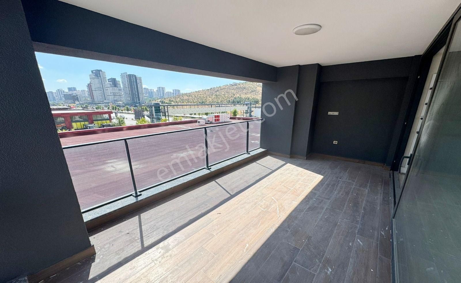 Ovacık'ta Site İçerisinde Ultra Lüks Yapılı 4.5+1 Daire! - Görsel 4