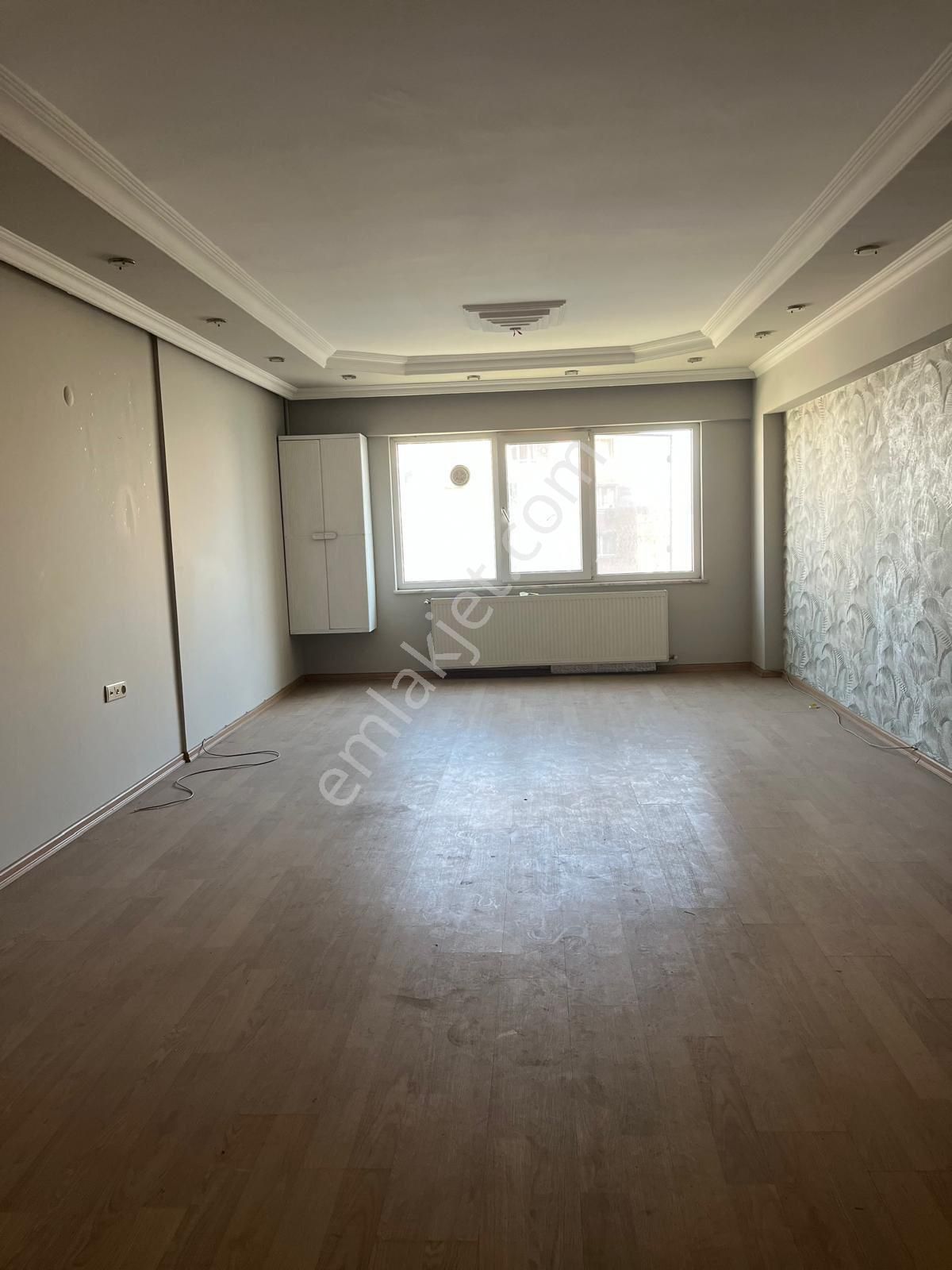 Yakuplu Kaymakamlık Karsısında Site İçerisinde - Görsel 4