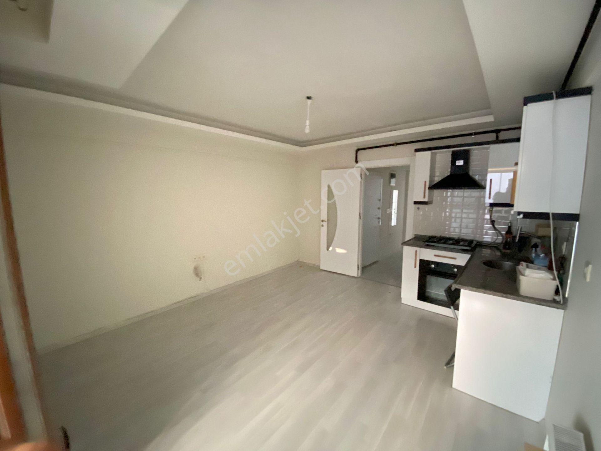Buca Atatürk Mahallesin De 1+1 Eşyalı Kiralık Daire - Görsel 10