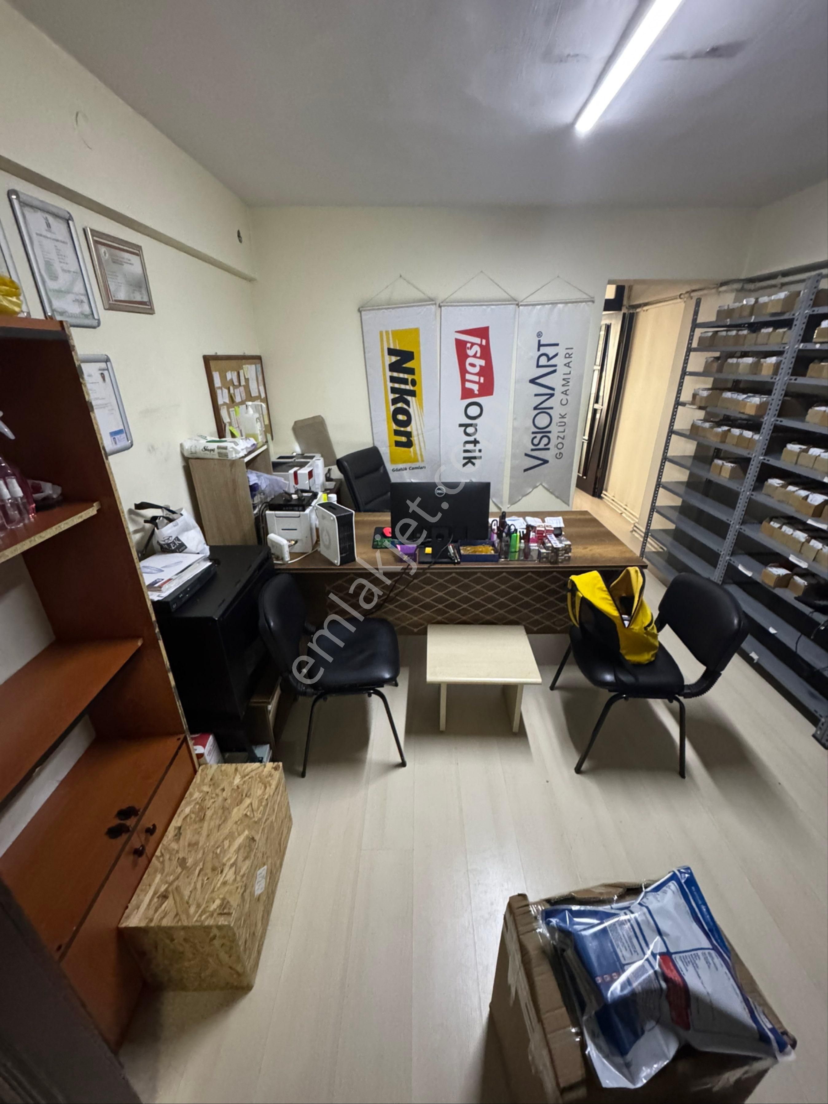 Conker İnşaat Emlak’tan Cumhuriye Mahallesi 1+1 Kiralık Ofis - Görsel 21