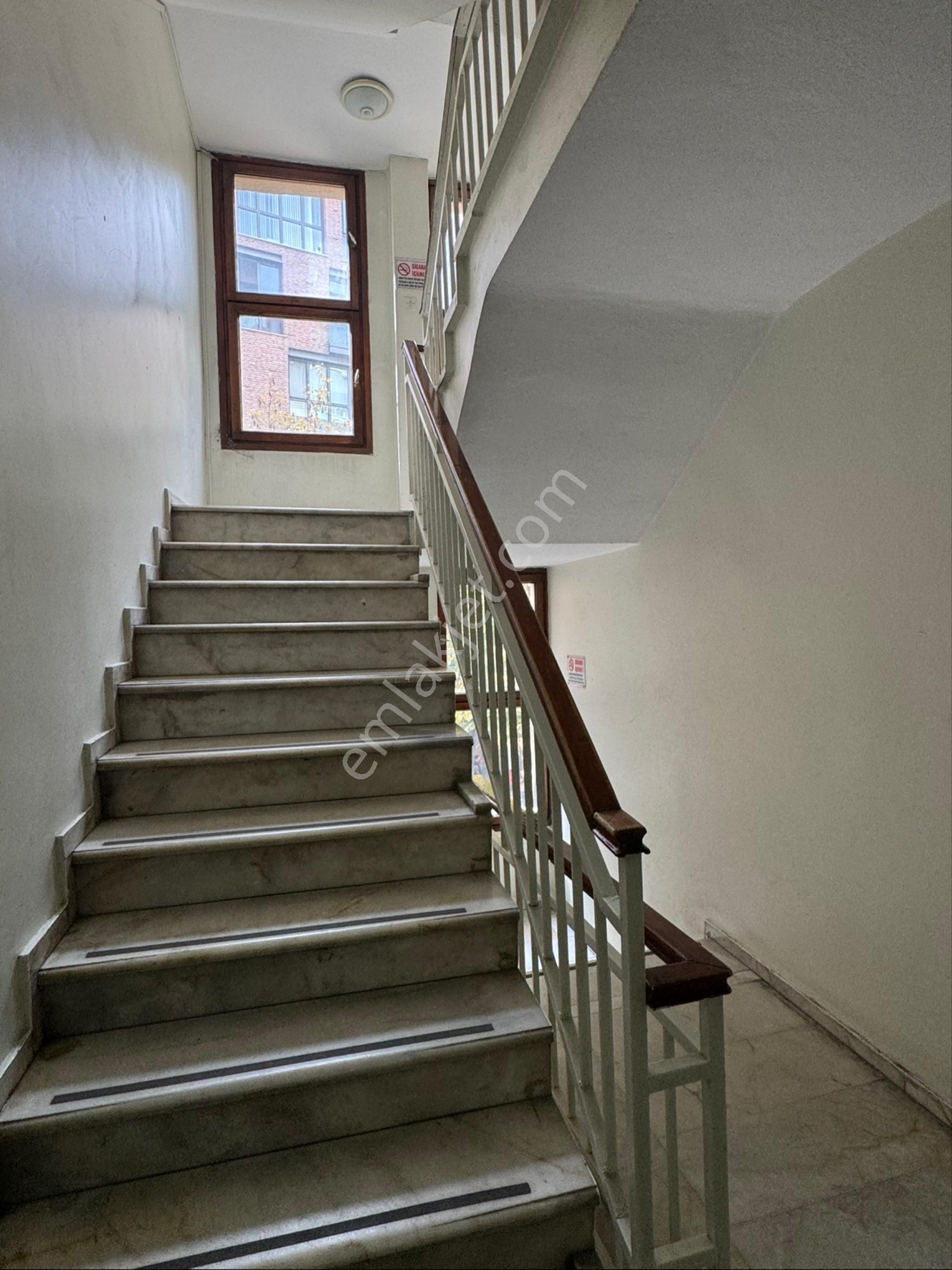 Conker İnşaat Emlak’tan Cumhuriye Mahallesi 1+1 Kiralık Ofis - Görsel 24