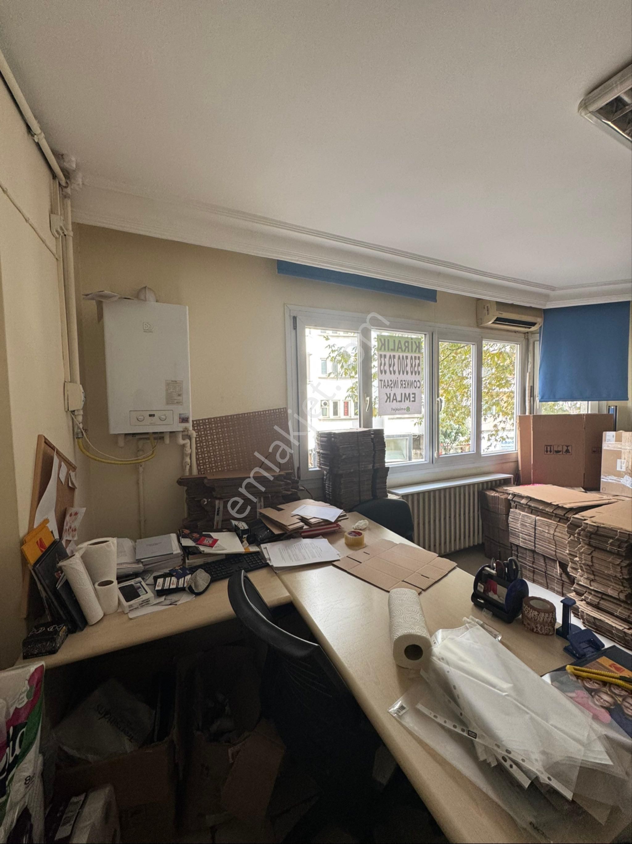 Conker İnşaat Emlak’tan Cumhuriye Mahallesi 1+1 Kiralık Ofis - Görsel 2