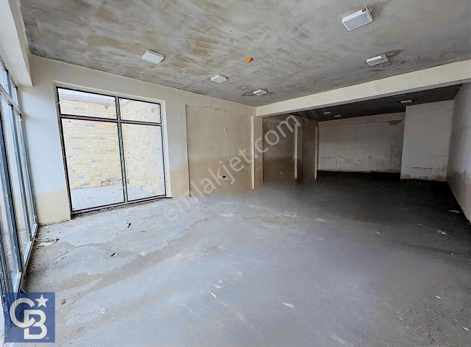 Aliağa Tokilerde Kiralık Geniş Dükkan 95 M2 - Görsel 3