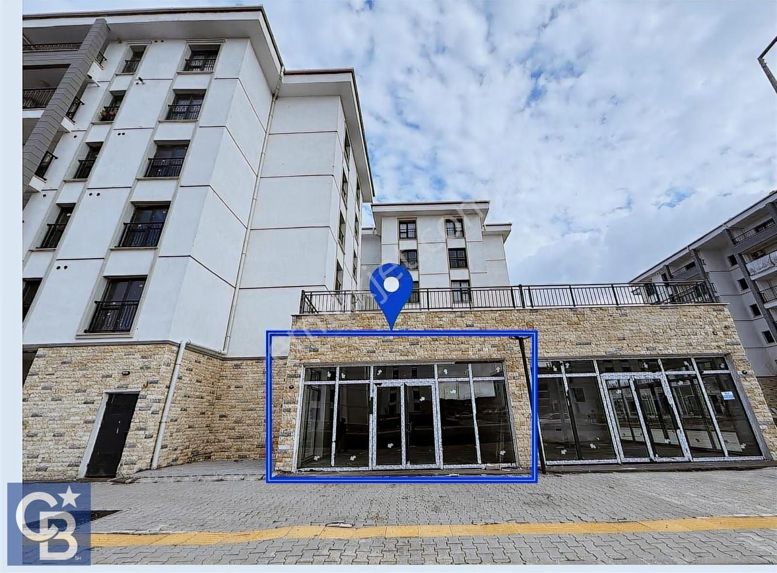 Aliağa Tokilerde Kiralık Geniş Dükkan 95 M2