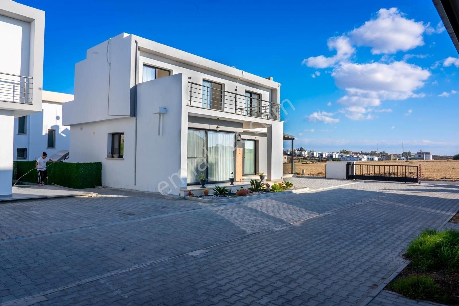 🏡 Girne Boğaz Bölgesi’nde 3+1 Bağımsız Villa – Site İçerisinde - Full Eşyalı - Türk Koçan 🌿 - Görsel 23