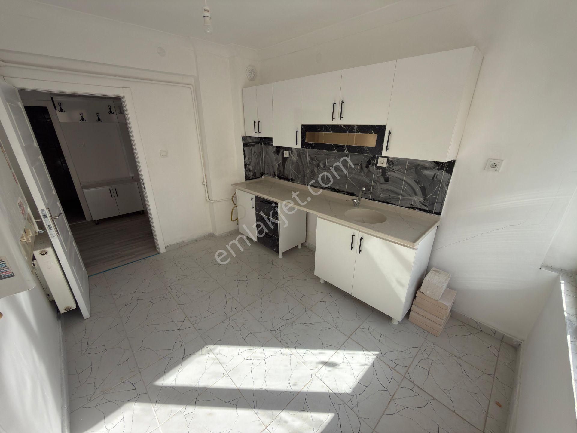 Etlik Mahallesi'nde Cadde Üzerinde 3+1 Full Yapılı Daire! - Görsel 2