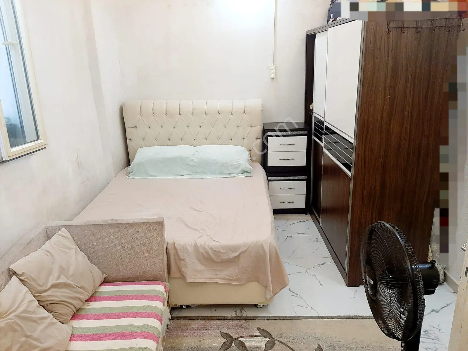 Sahibinden Acil Satılık 1+1 Doğalgazlı Daire Konak Arena Otel Arkası - Görsel 2