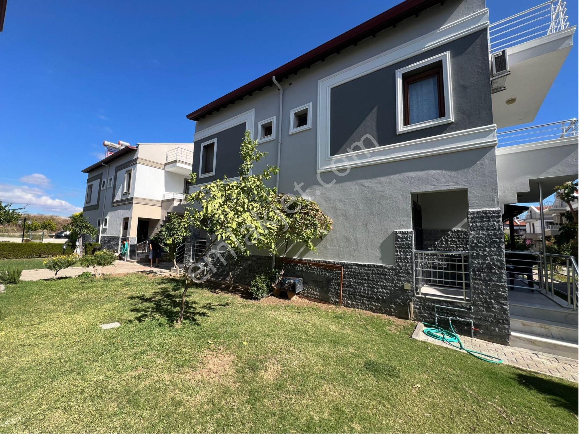 Gümüldür Denize Sıfır Site İçerisinde Havuzlu 3+1 Villa - Görsel 19