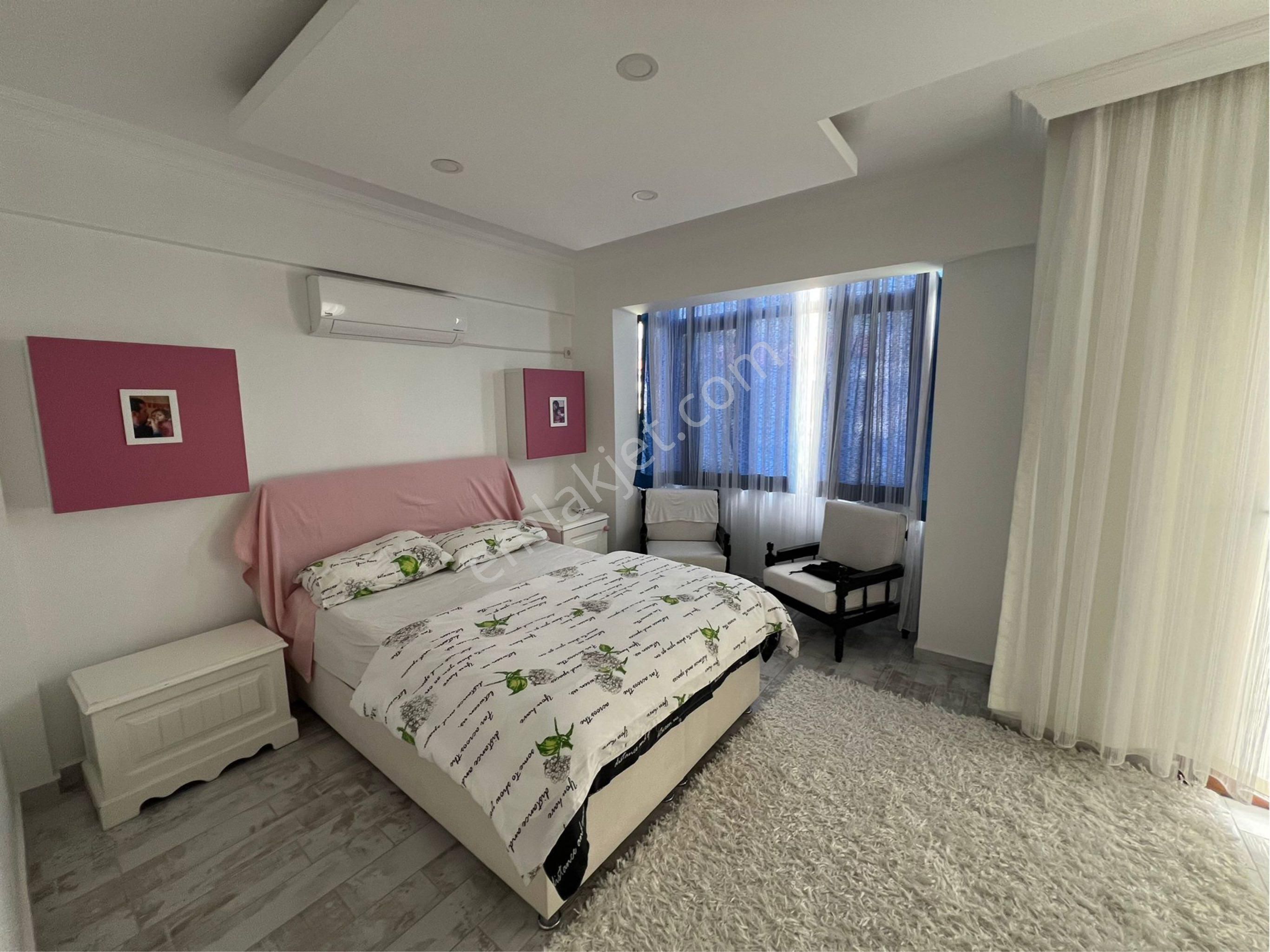 Gümüldür Denize Sıfır Site İçerisinde Havuzlu 3+1 Villa - Görsel 15