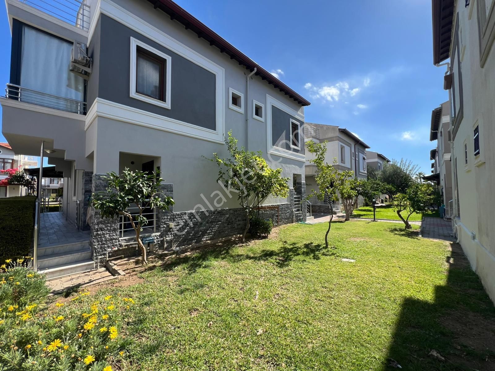 Gümüldür Denize Sıfır Site İçerisinde Havuzlu 3+1 Villa - Görsel 27