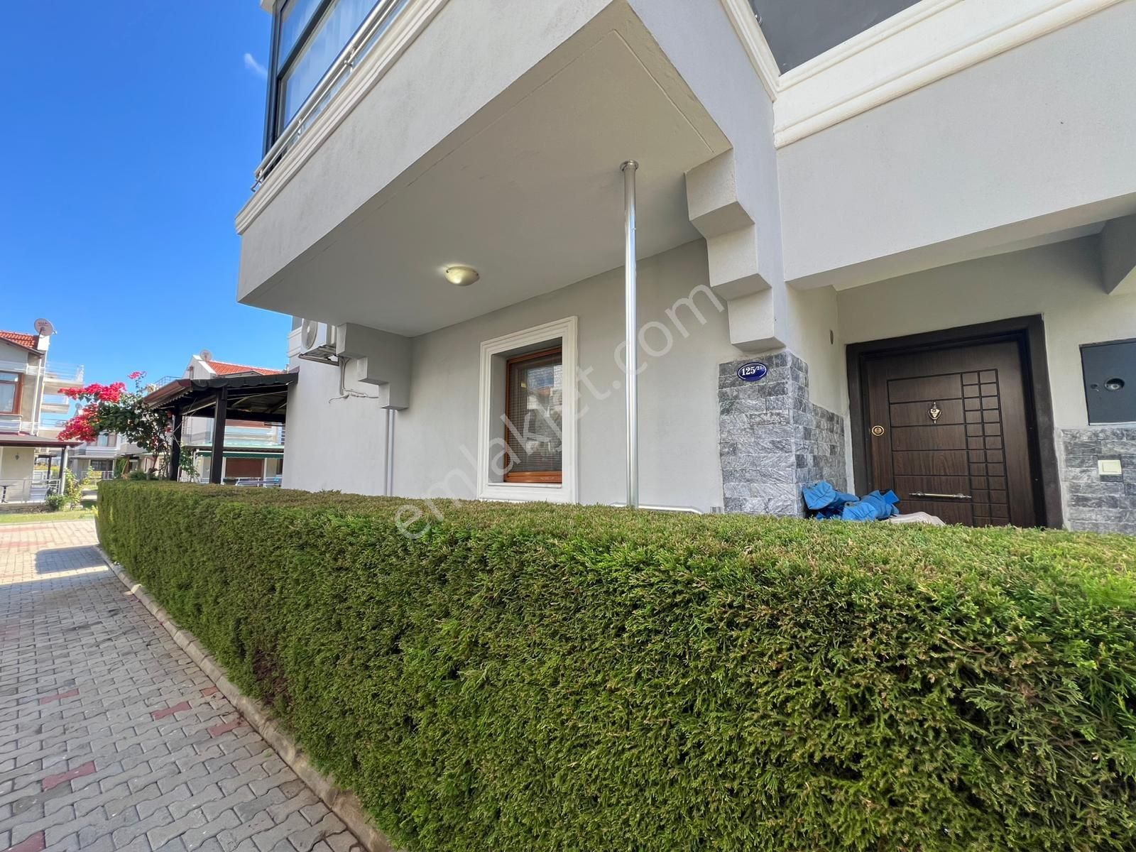 Gümüldür Denize Sıfır Site İçerisinde Havuzlu 3+1 Villa - Görsel 33