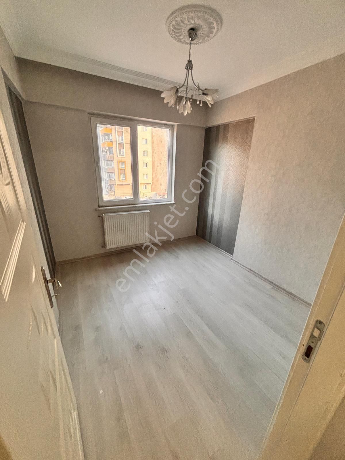 Mavi Emlaktan Şirinevlerde Satılık 2+1 Lüks Daire 2.550.000 Tl - Görsel 5