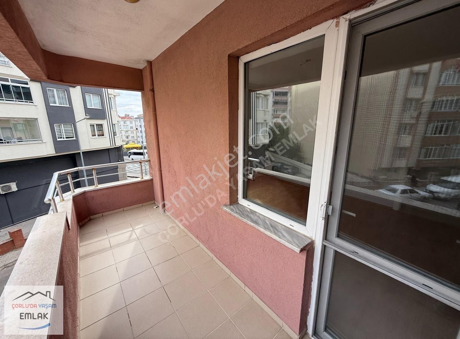 Eski Salı Pazarı,cadde Üzeri,ebeveyn Banyolu,3+1 Satılık Daire - Görsel 9