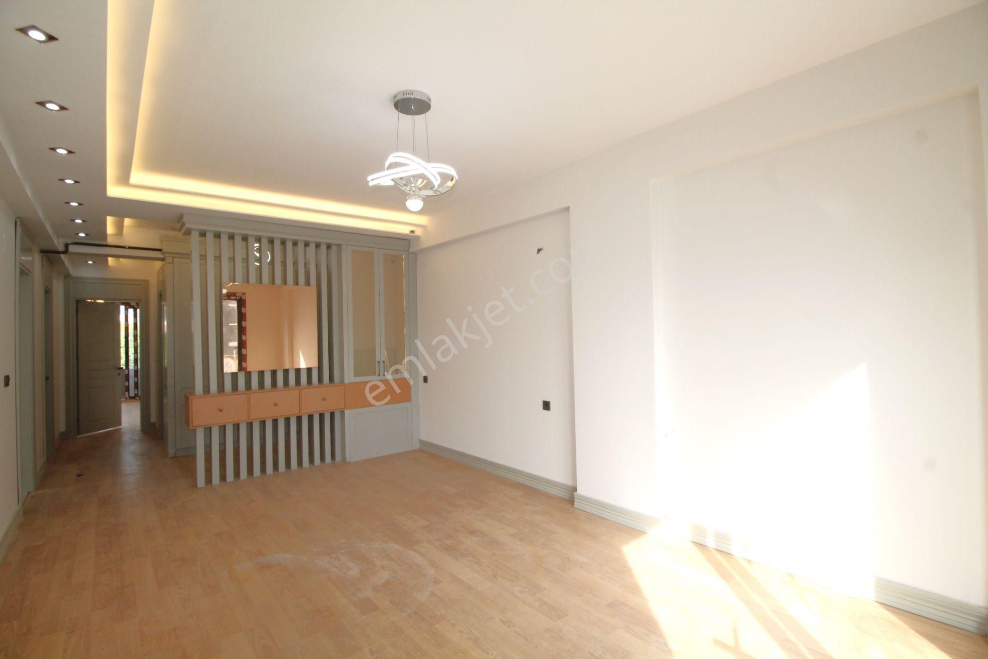 Retro’dan 75.yıl Mah’de Kaliteli İşçilik Modern Dizaynı İle Şık B.mutfak 2+1 ﻿ - Görsel 3