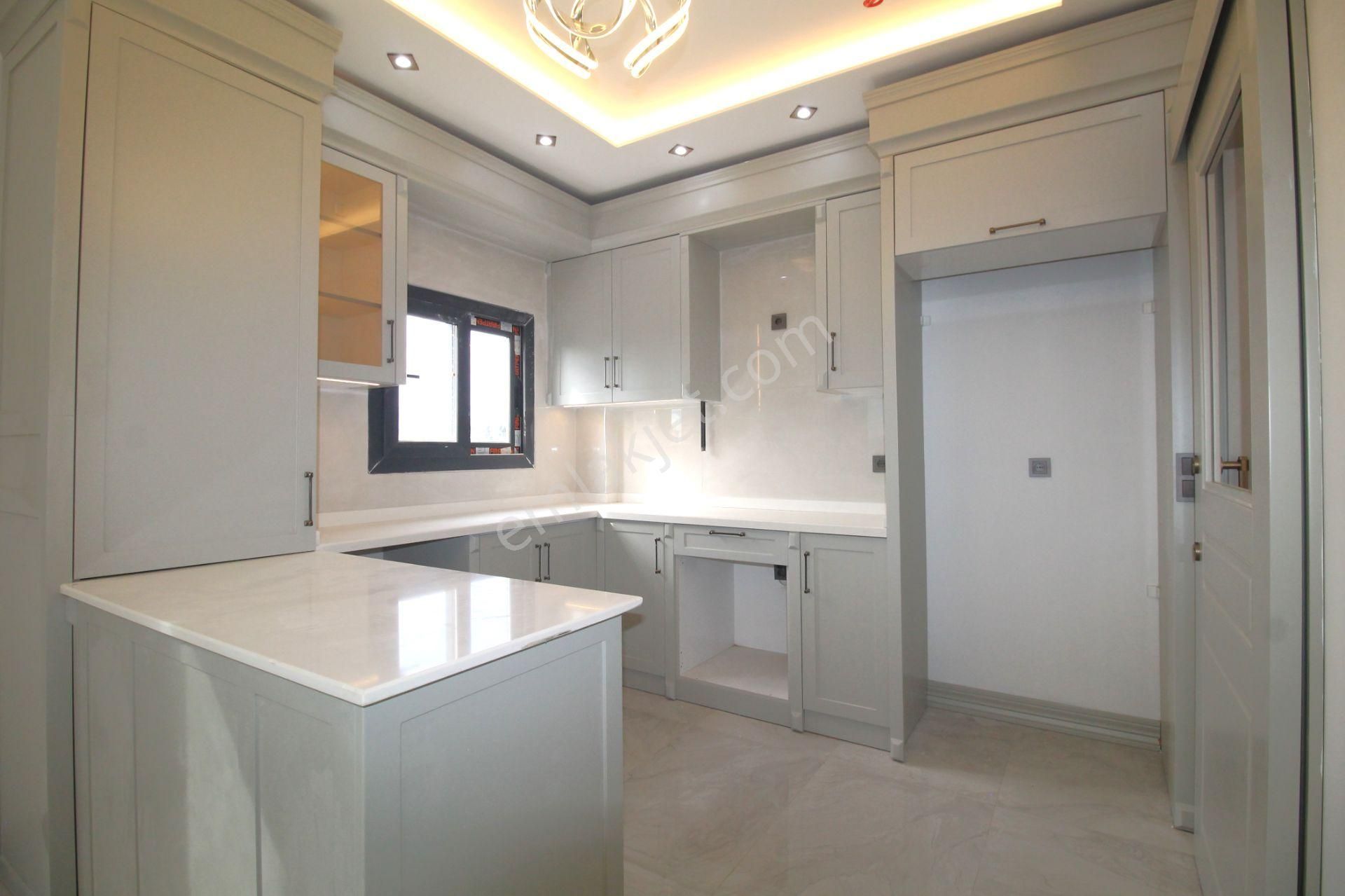 Retro’dan 75.yıl Mah’de Kaliteli İşçilik Modern Dizaynı İle Şık B.mutfak 2+1 ﻿ - Görsel 19