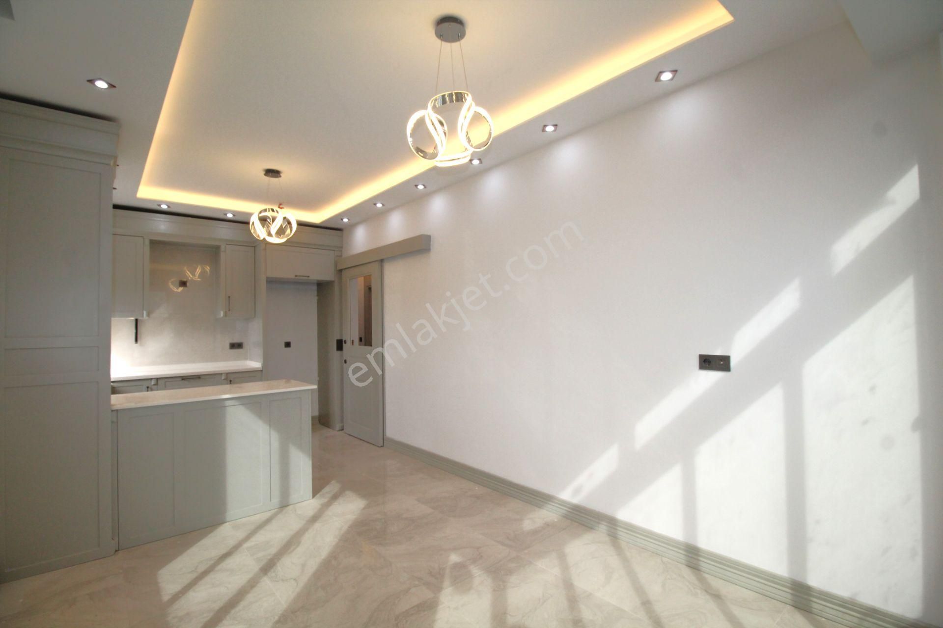 Retro’dan 75.yıl Mah’de Kaliteli İşçilik Modern Dizaynı İle Şık B.mutfak 2+1 ﻿ - Görsel 16