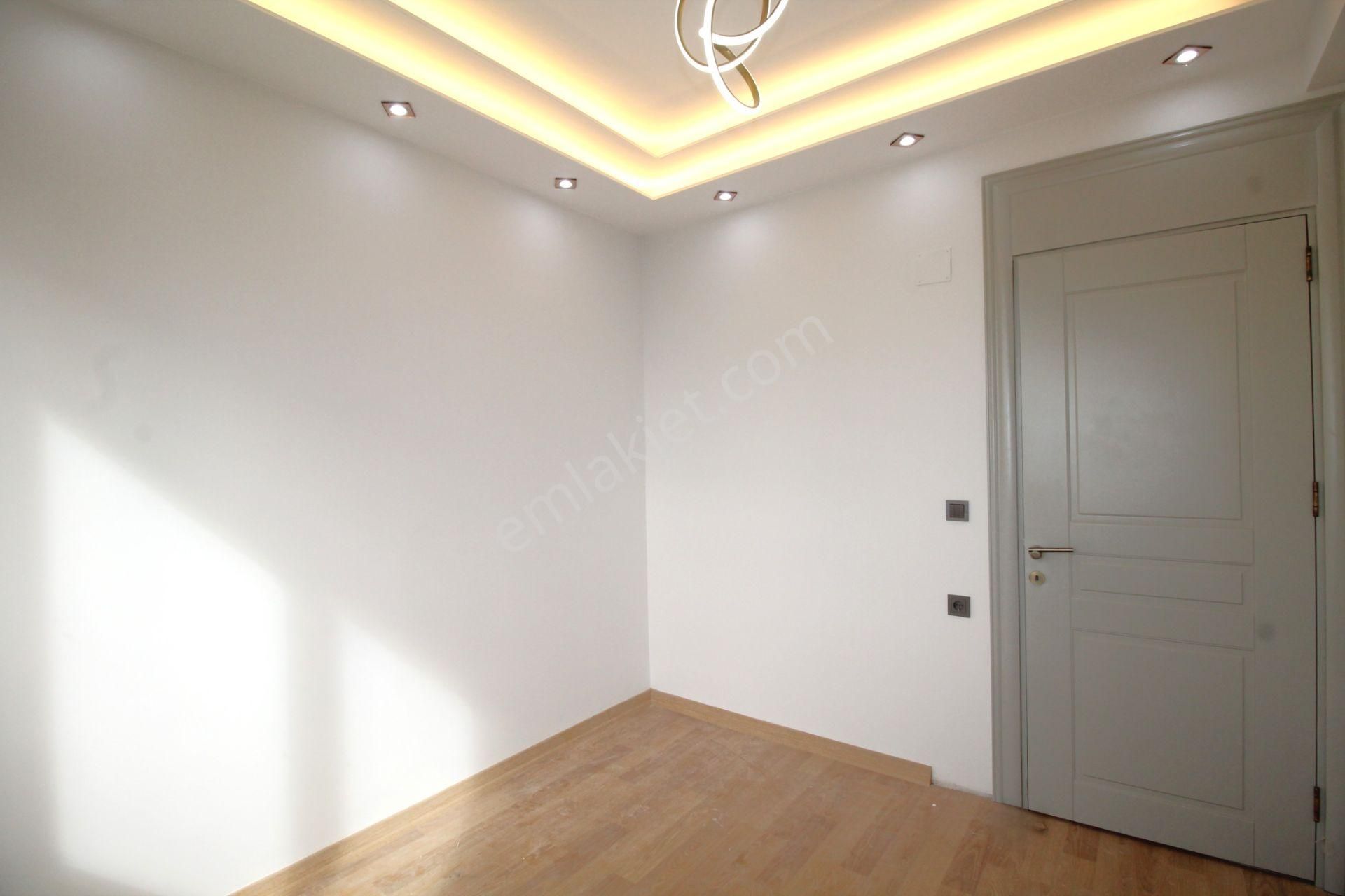 Retro’dan 75.yıl Mah’de Kaliteli İşçilik Modern Dizaynı İle Şık B.mutfak 2+1 ﻿ - Görsel 21