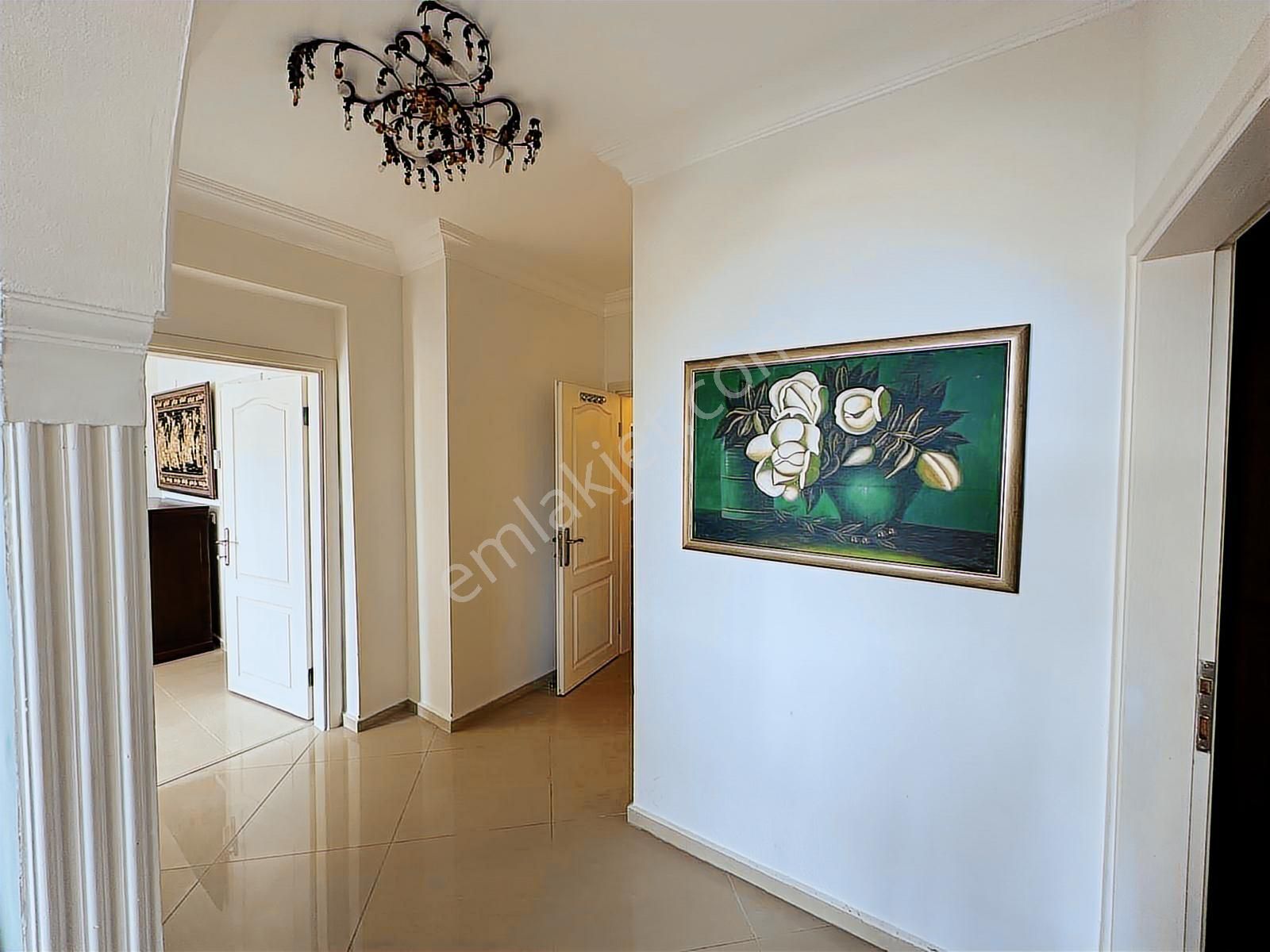Panorama Sıtesınde Full Denız Ve Havuz Manzaralı Eşyalı 2+1 - Görsel 17