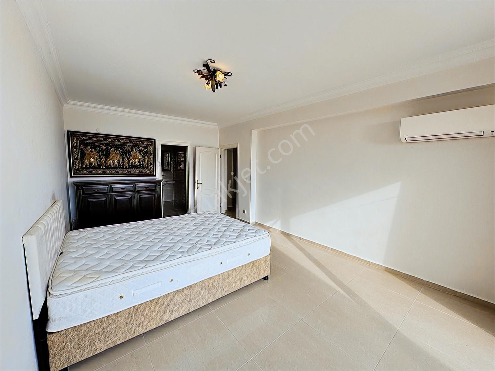 Panorama Sıtesınde Full Denız Ve Havuz Manzaralı Eşyalı 2+1 - Görsel 19