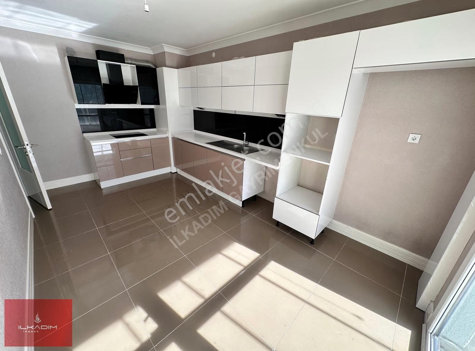 Yükseltepe Vadikent Konutları Çift Cepheli Büyük Tip Kiralık 3+1 - Görsel 2