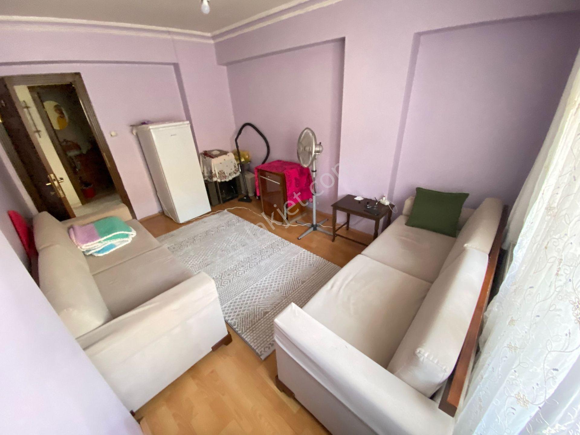 Kuşcağız Mahallesi'nde Cadde Üzerinde Çift Teras Balkonlu 3+1 Daire! - Görsel 16