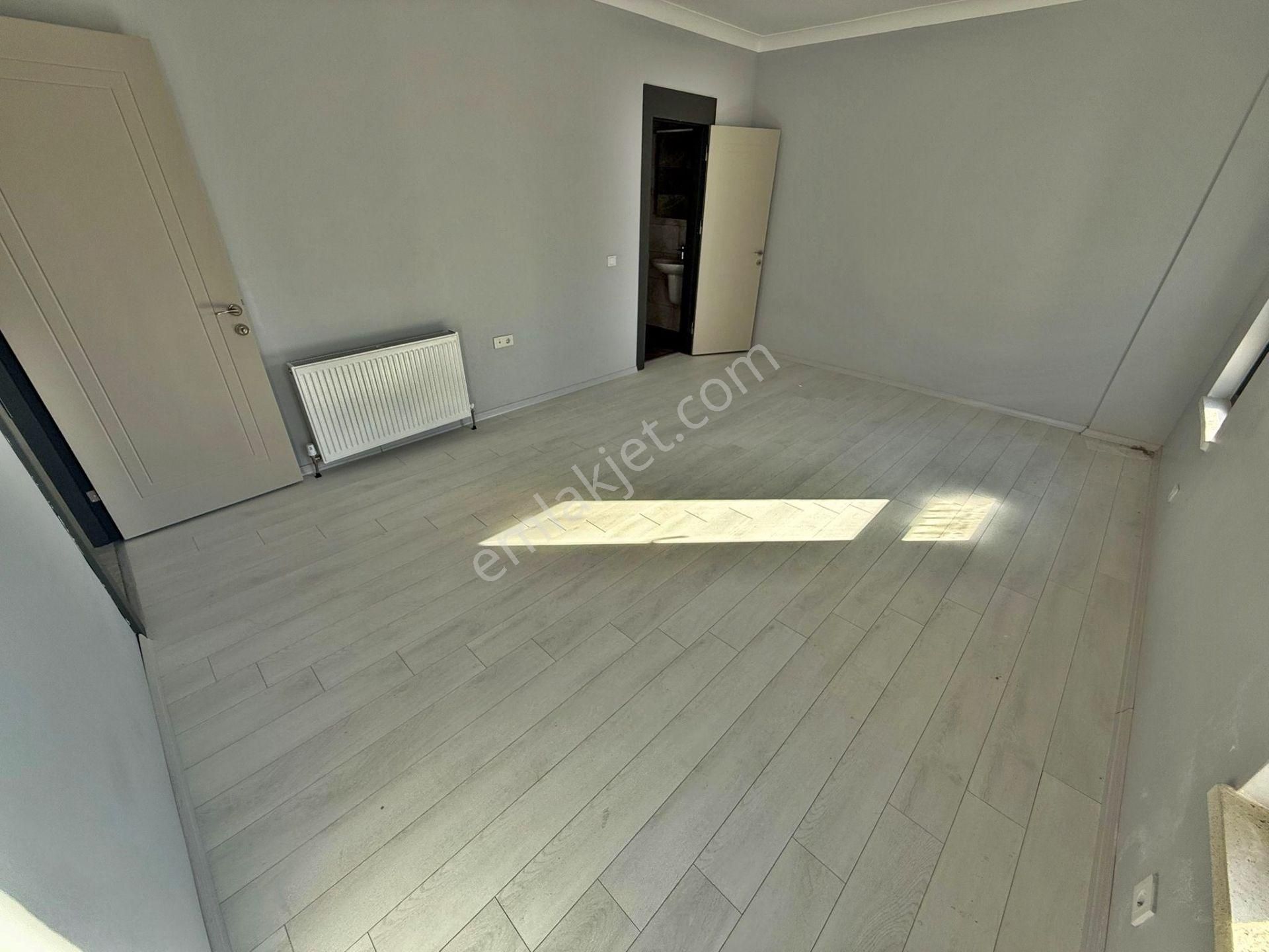 Bağlıca Mh. Özgür Park Evleri'nde Ara Katta 4+1 Satılık Daire - Görsel 21