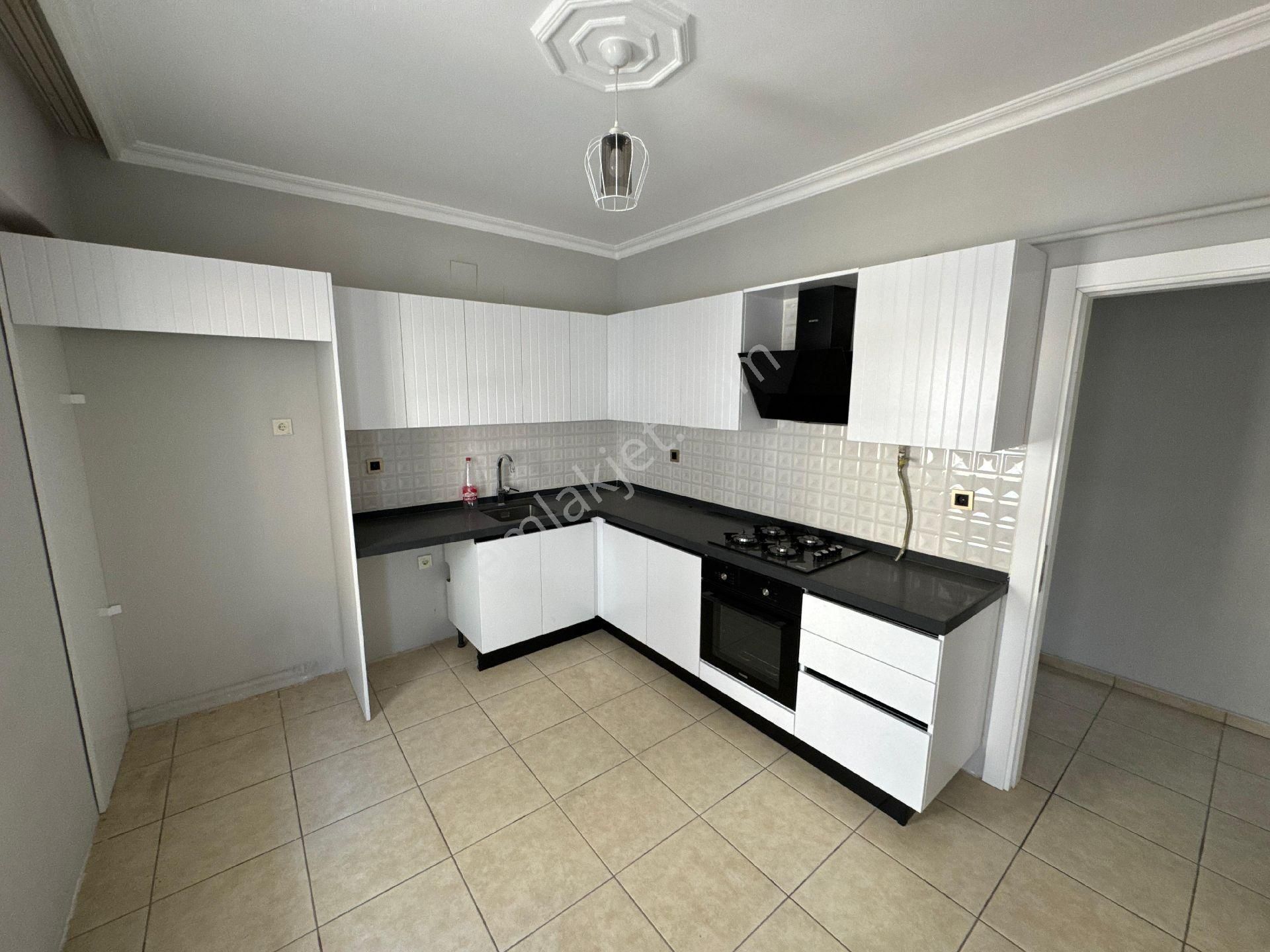 Yavuz Emlak Tan Satılık Daire Arakat Karaköprü Go Petrol Yanı 5 Oda - Görsel 9