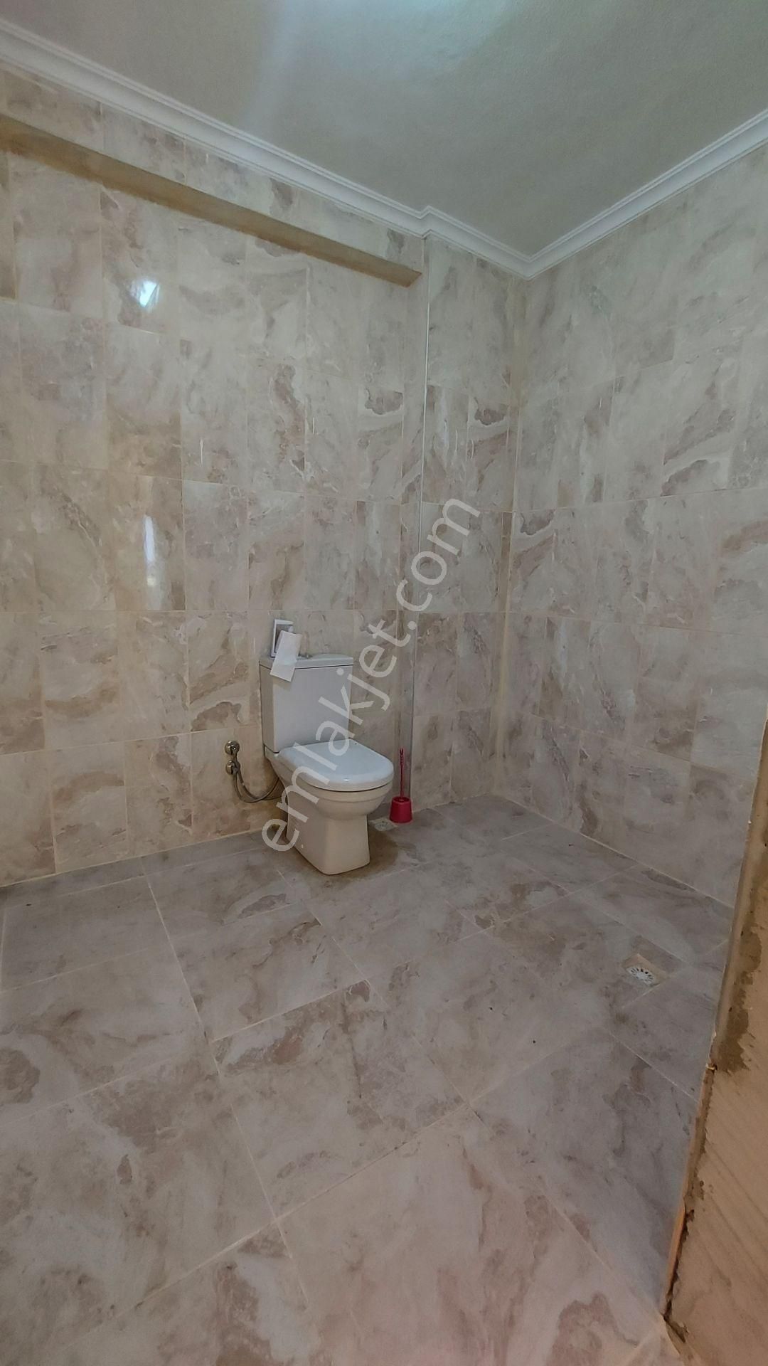 Körfez Kuzey Mahallesi Satılık 4+1 Müstakil Ev Ve Arsası - Görsel 24