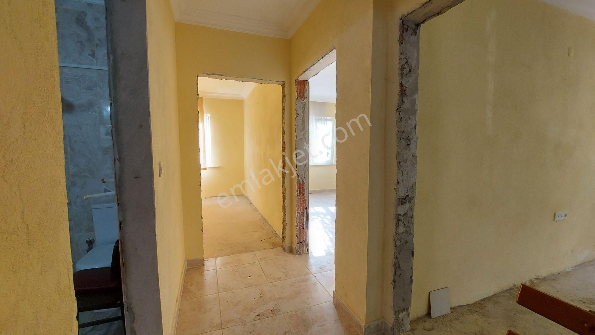 Körfez Kuzey Mahallesi Satılık 4+1 Müstakil Ev Ve Arsası - Görsel 13