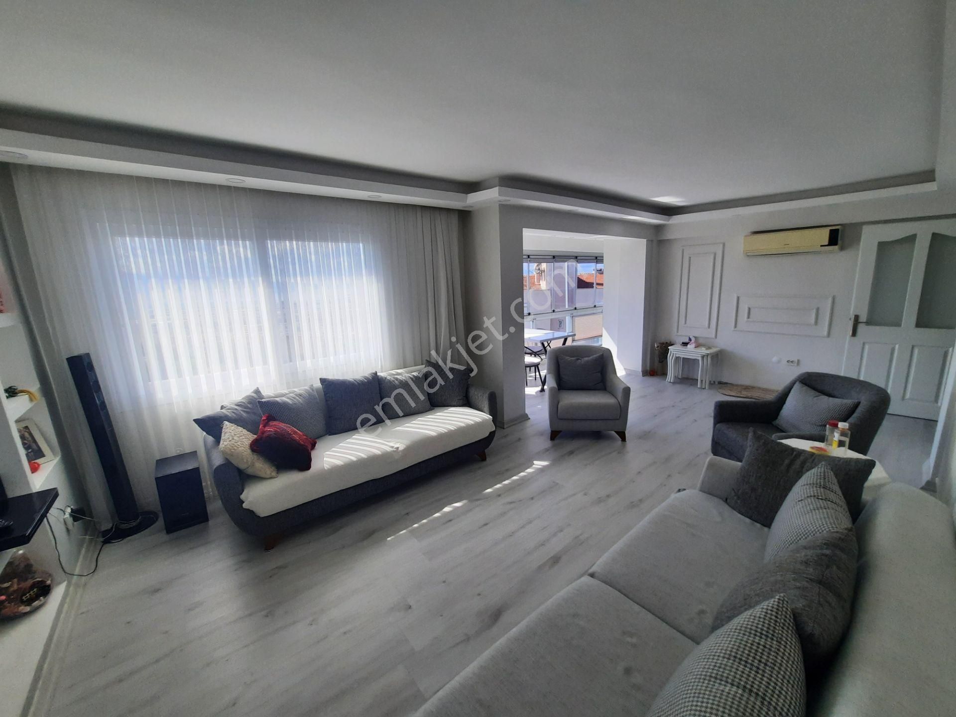 İzkent'in En Güzel Manzarasına Sahip Evi.. Üstelik Tadilatlı.. - Görsel 8