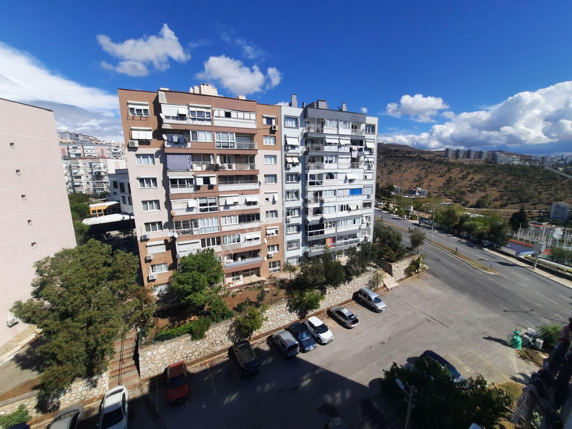 İzkent'in En Güzel Manzarasına Sahip Evi.. Üstelik Tadilatlı.. - Görsel 25