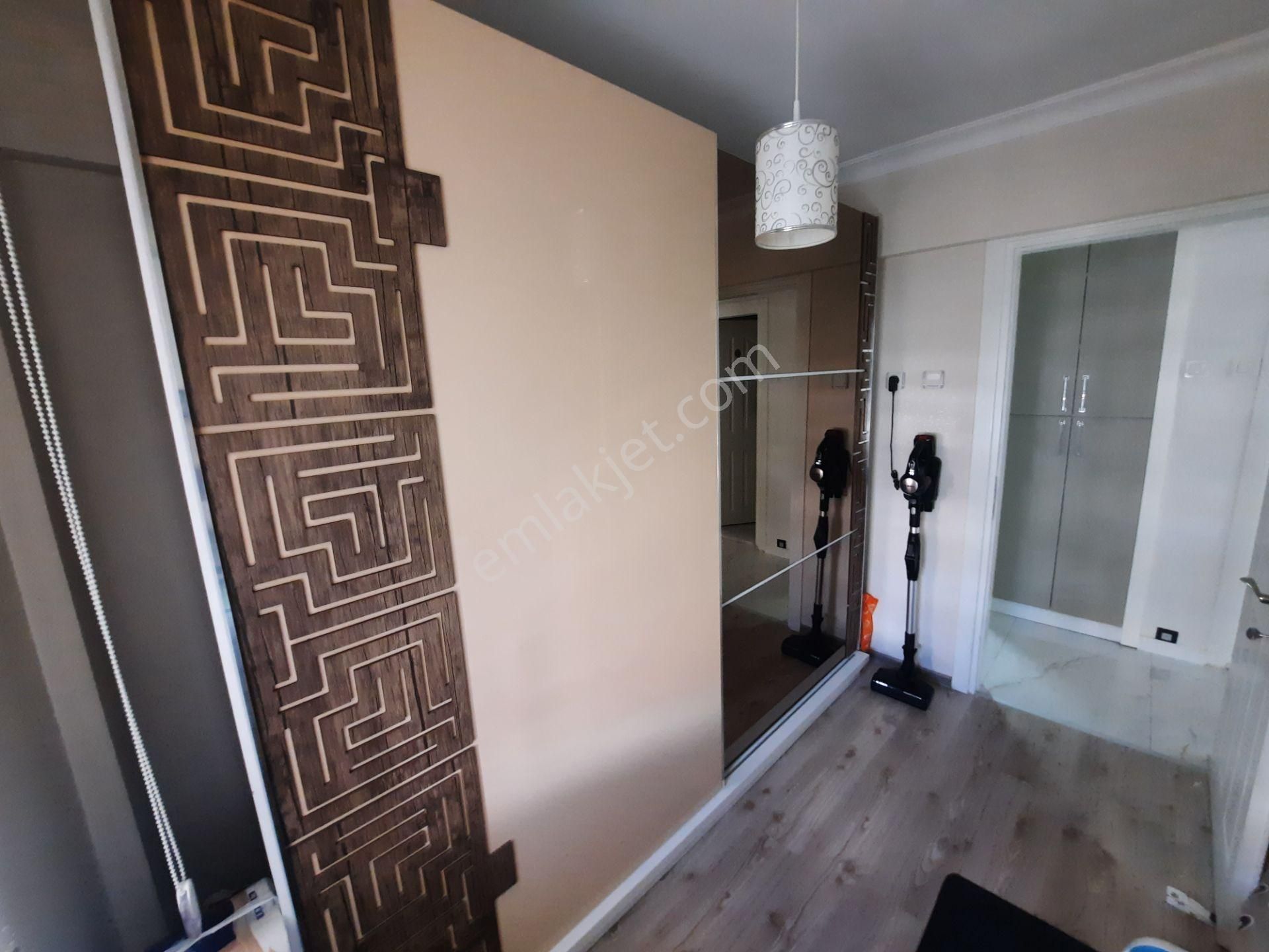 İzkent'in En Güzel Manzarasına Sahip Evi.. Üstelik Tadilatlı.. - Görsel 34