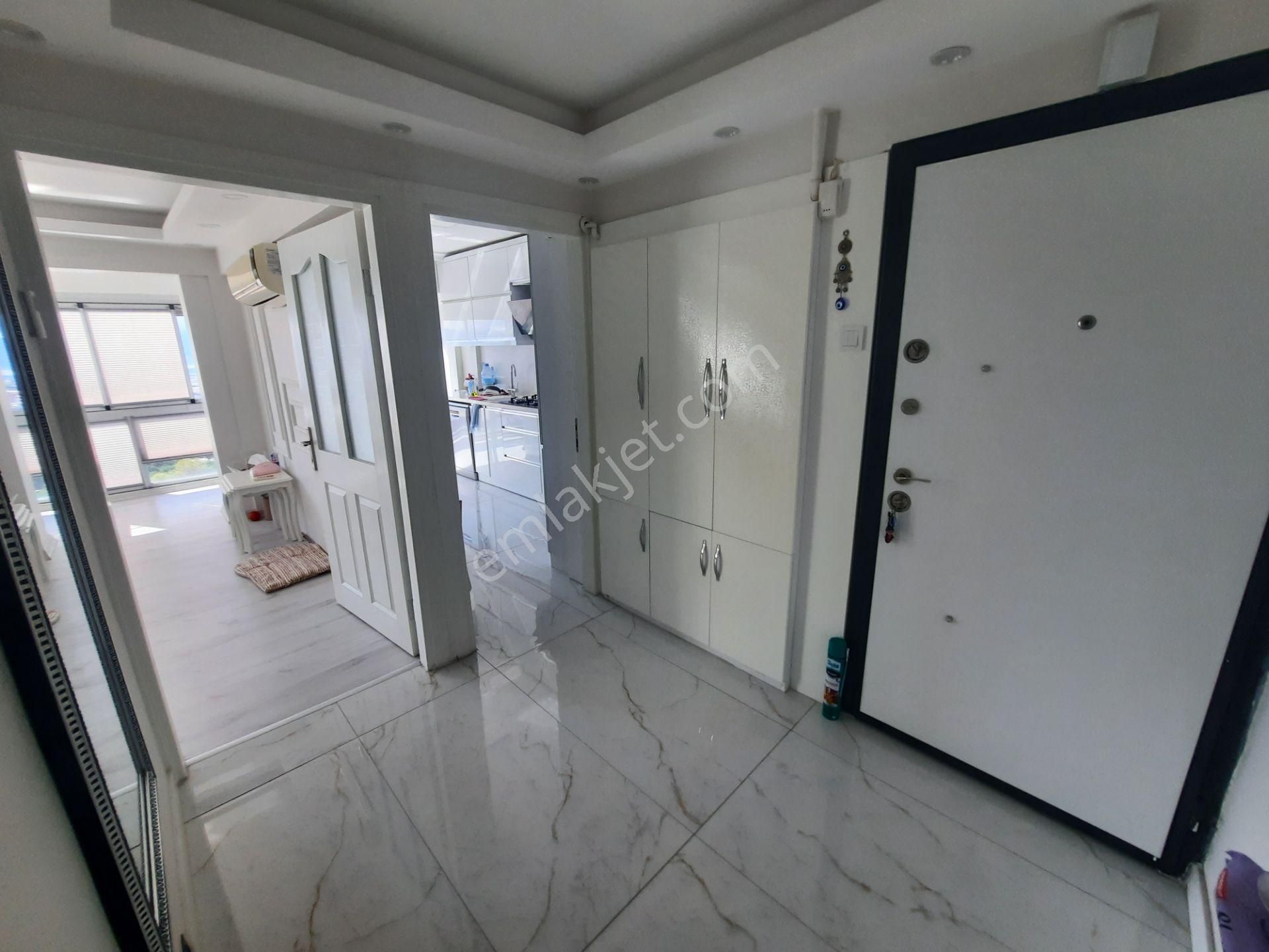 İzkent'in En Güzel Manzarasına Sahip Evi.. Üstelik Tadilatlı.. - Görsel 31