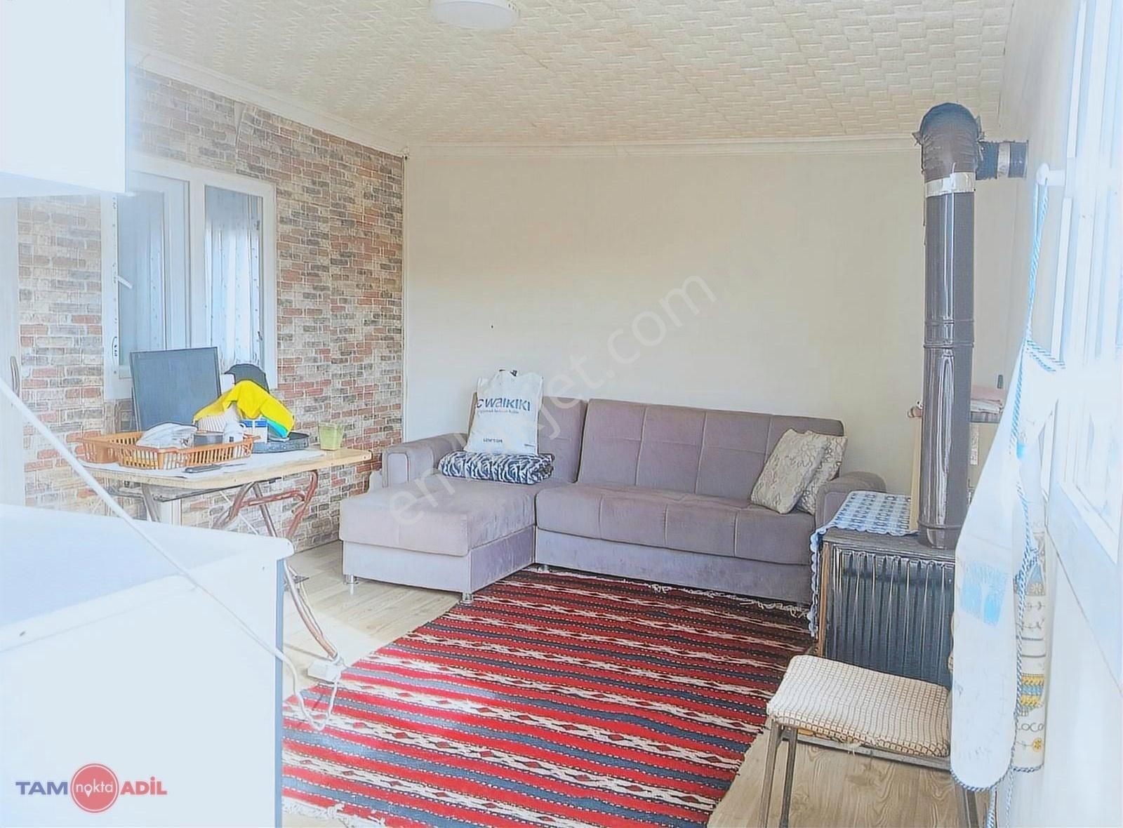 Dikili Katıralan'da Satılık Arsa, Kargır Ev Tapuludur!!! - Görsel 2