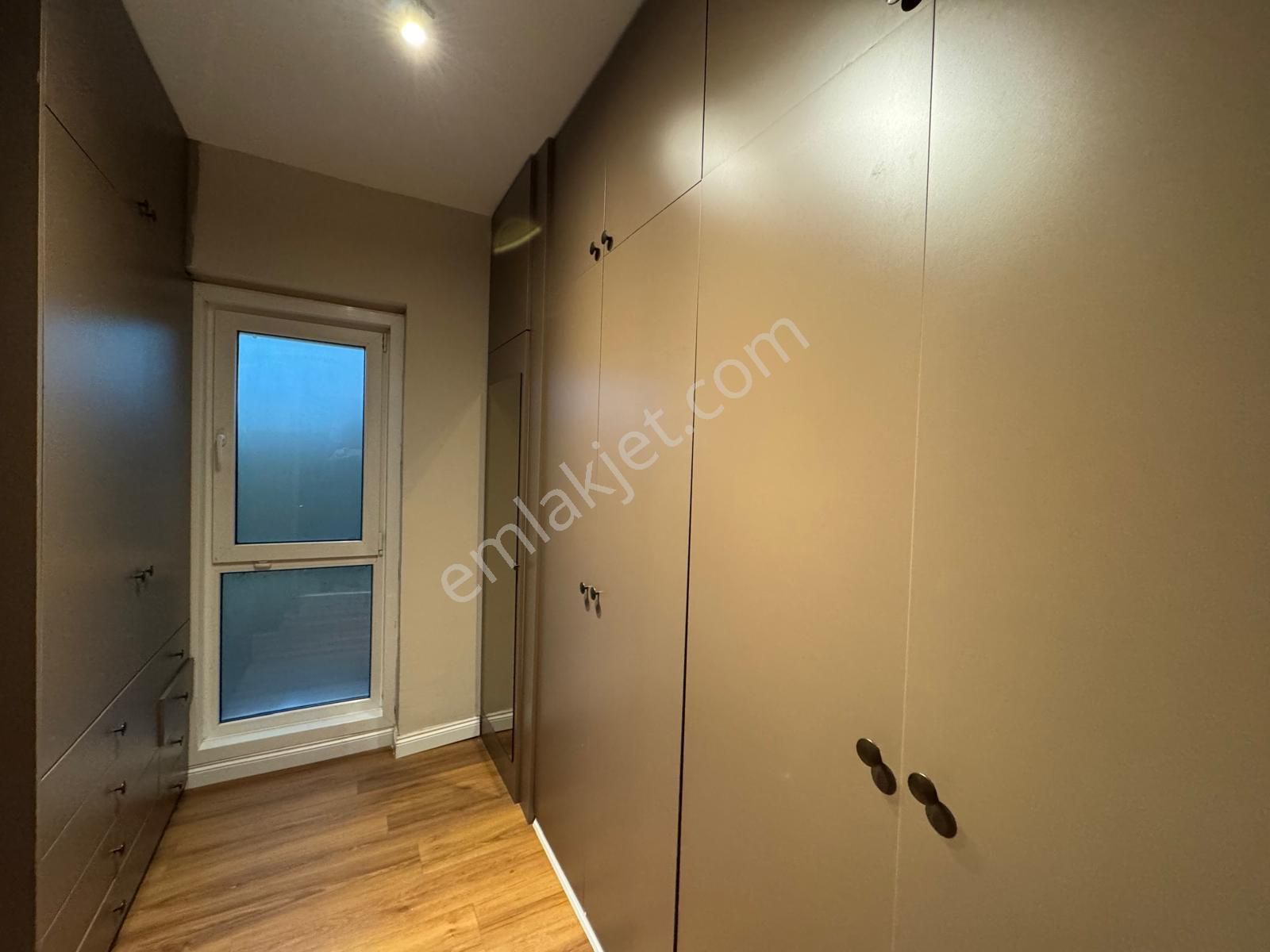 Çengelköy 'de Boğaz Manzaralı 2+1 Bahçe Katı Kiralık Daire - Görsel 26