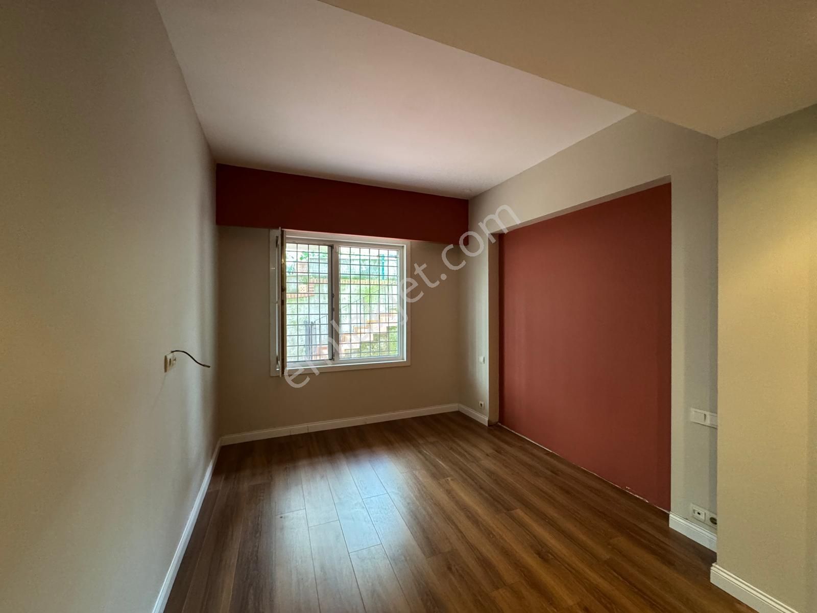 Çengelköy 'de Boğaz Manzaralı 2+1 Bahçe Katı Kiralık Daire - Görsel 23