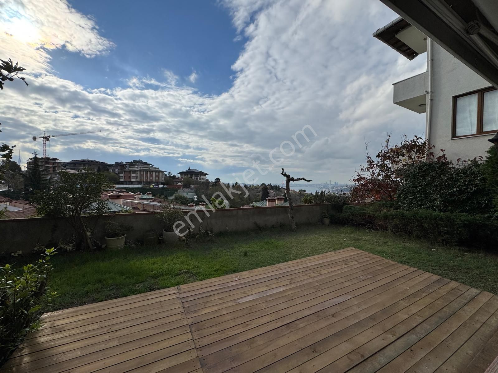 Çengelköy 'de Boğaz Manzaralı 2+1 Bahçe Katı Kiralık Daire - Görsel 19