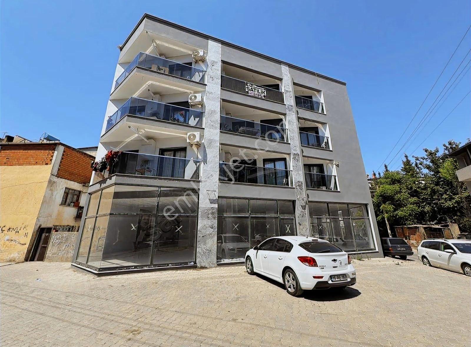 Buca 220 M2 Kurumsala Kiralık Sıfır İki Cepheli Dükkan - Görsel 9